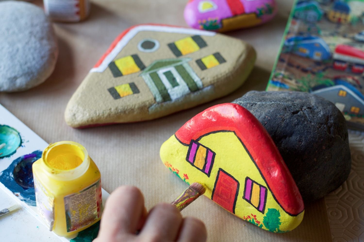 Des cadeaux à fabriquer en classe pour la fête des pères