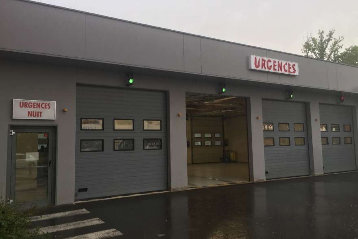 Aux urgences, la situation est tendue mais ''pour l'instant on tient le coup''