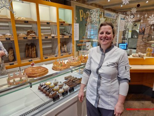 La galette des rois et les fèves : une véritable tradition dans la région -  Radio Mélodie