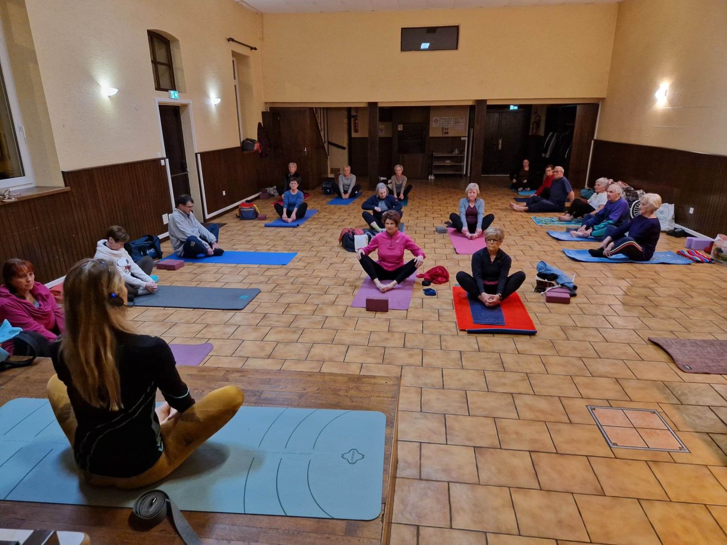 L’association Club Yoga cherche à ouvrir un nouveau cours 