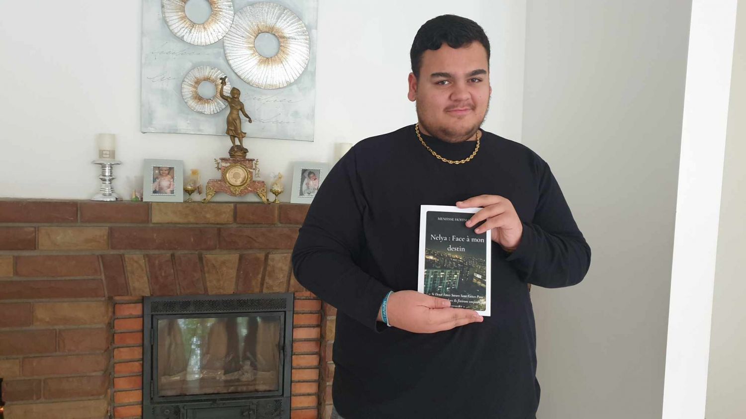 A 17 ans, Calvin Hoffmann publie son premier livre pour les adolescents