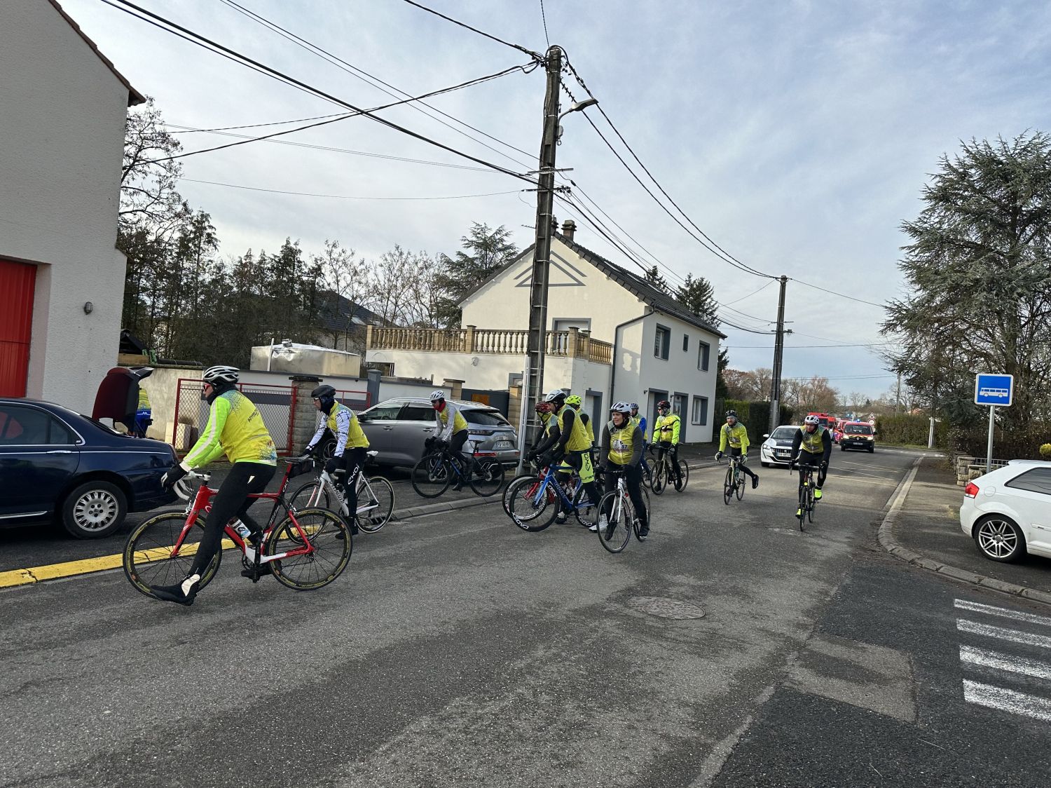 La caravane de l'espoir : 240 km en vélo parcourus par les pompiers du département en faveur du Téléthon