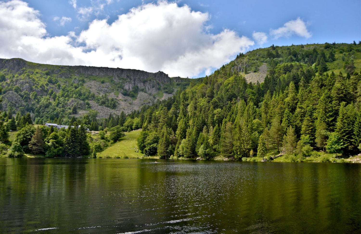 Après une saison hivernale plutôt réussie, le Lac Blanc lance sa saison estivale