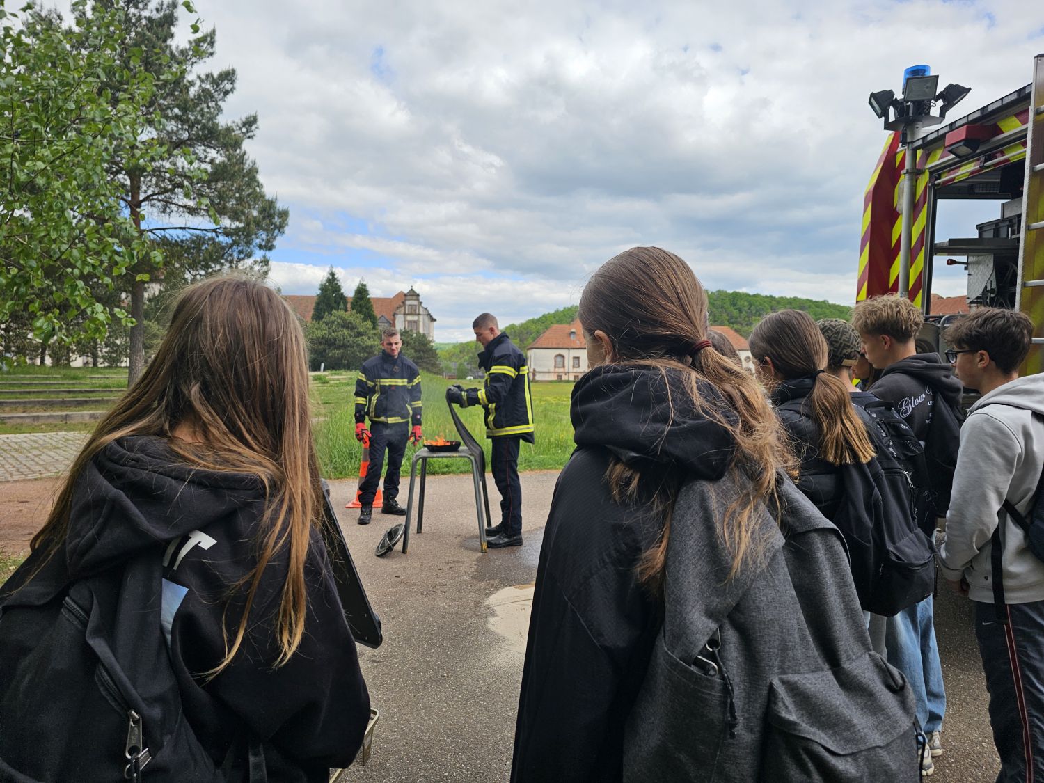 300 collégiens découvrent l'armée, les pompiers et les associations lors d'un ''Rallye citoyen''