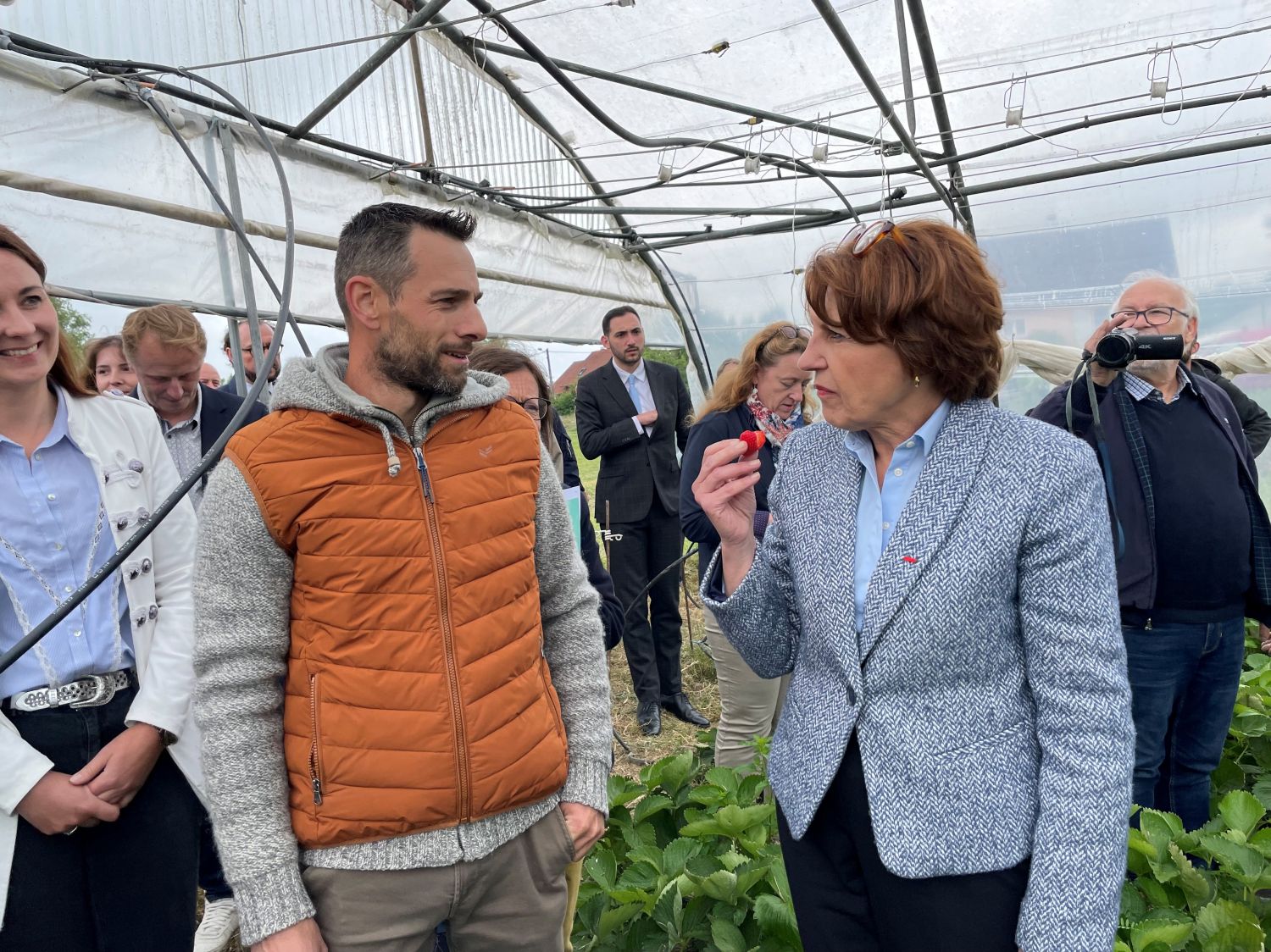 25 millions d'euros pour des serres décarbonées et un coup de com' pour les agriculteurs bio