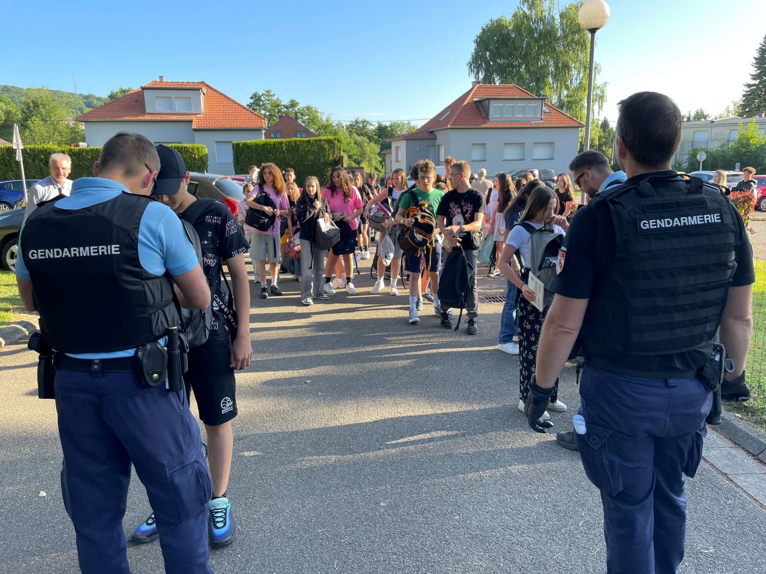 Contrôle de sacs au collège de Grosbliederstroff : 300 vérifications et une mauvaise blague
