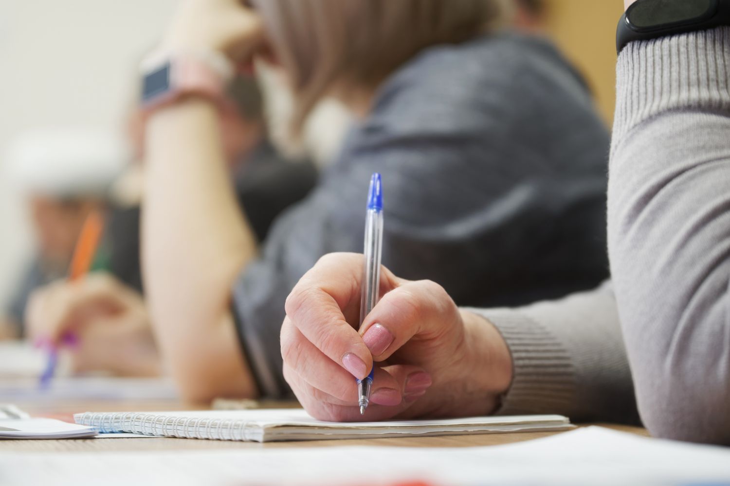 Amateurs de la langue française, la ''Dictée pour Tous'' a lieu ce samedi en Moselle