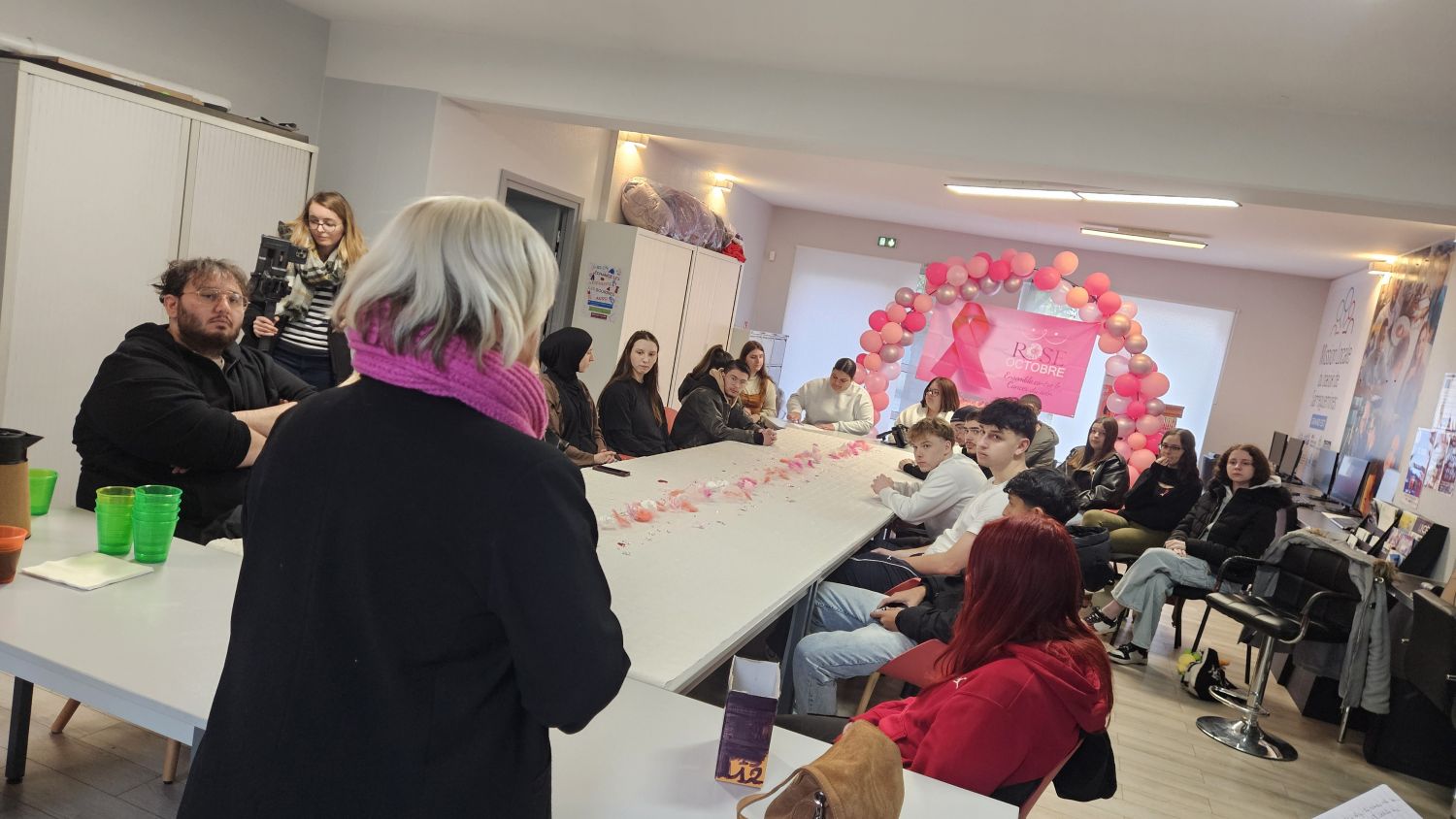Octobre rose : les jeunes de la mission locale de Sarreguemines sensibilisés au cancer du sein