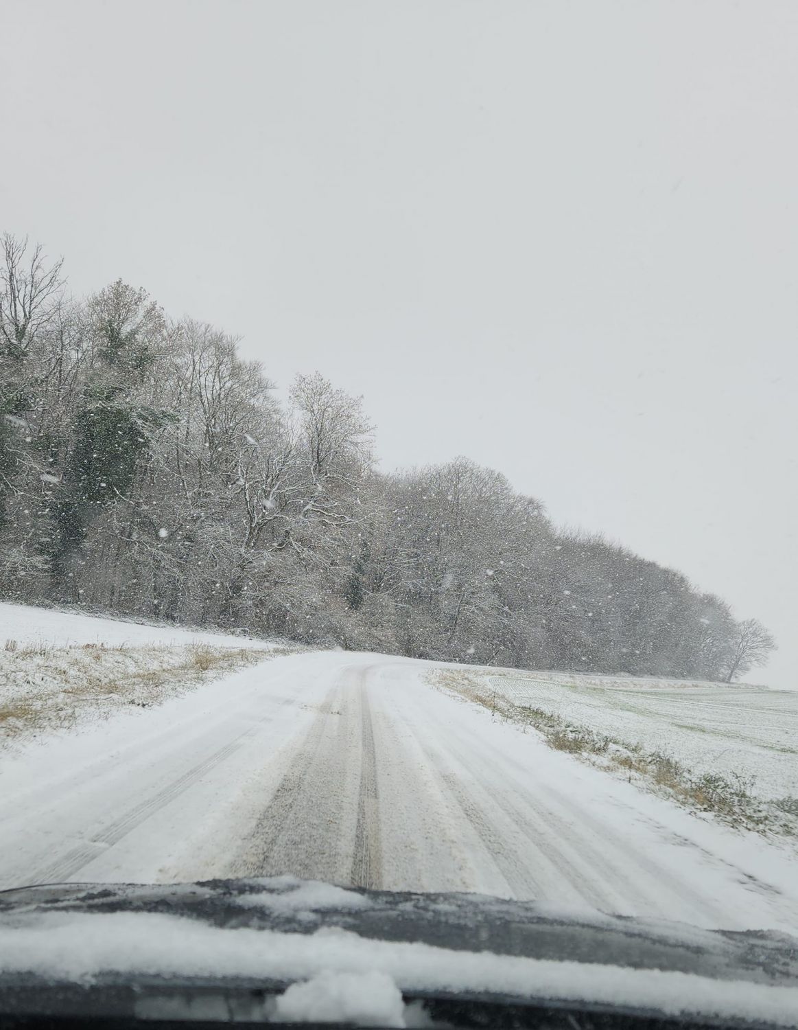 La neige a fait son retour sur les routes du secteur et c’est à nouveau une belle pagaille