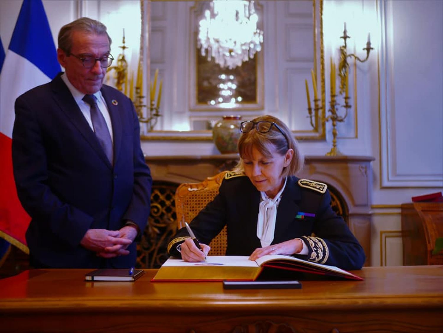 Josiane Chevalier devient commandeur de la Légion d'honneur