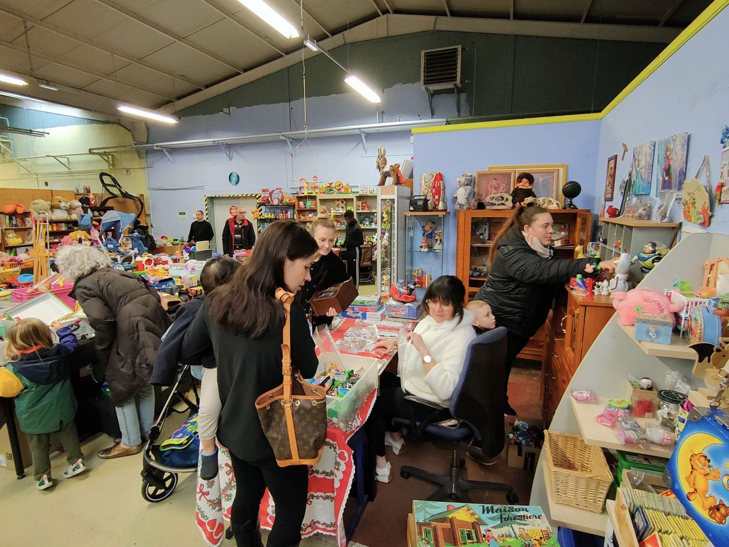 Emmaüs Forbach organise son marché de Noël solidaire ce week-end