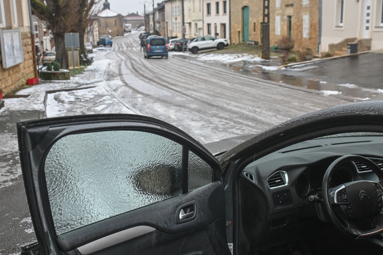 Météo France met fin à la vigilance orange neige-verglas