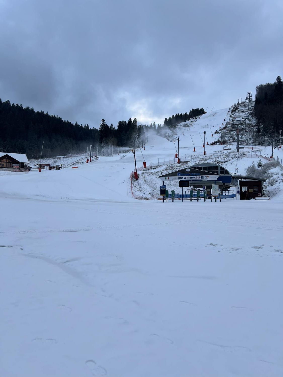 Les stations de ski font face au manque de neige dans les Vosges