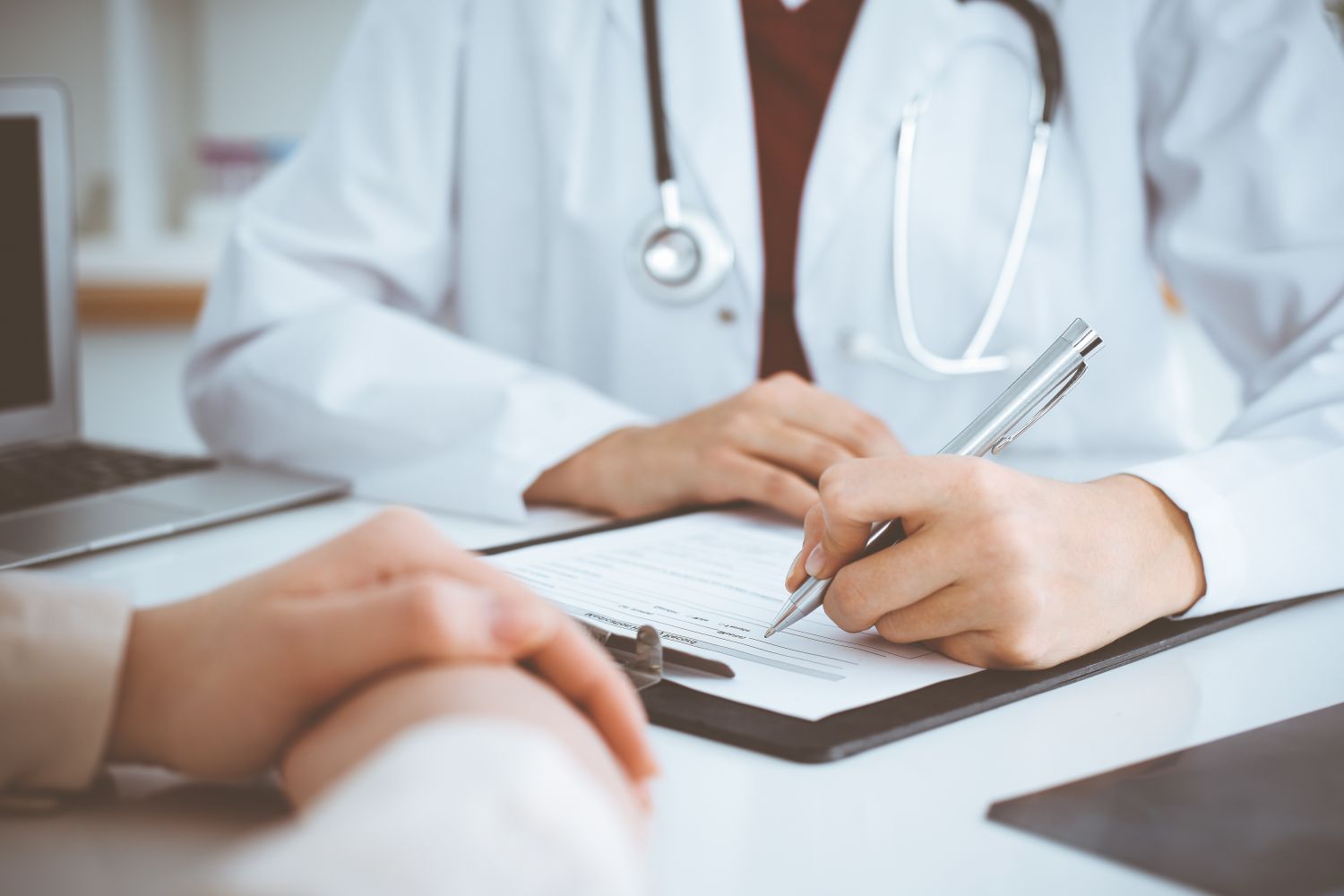 Les patients du docteur Jacques Furlan lancent une pétition contre l’interdiction d’exercer à laquelle il a été condamné