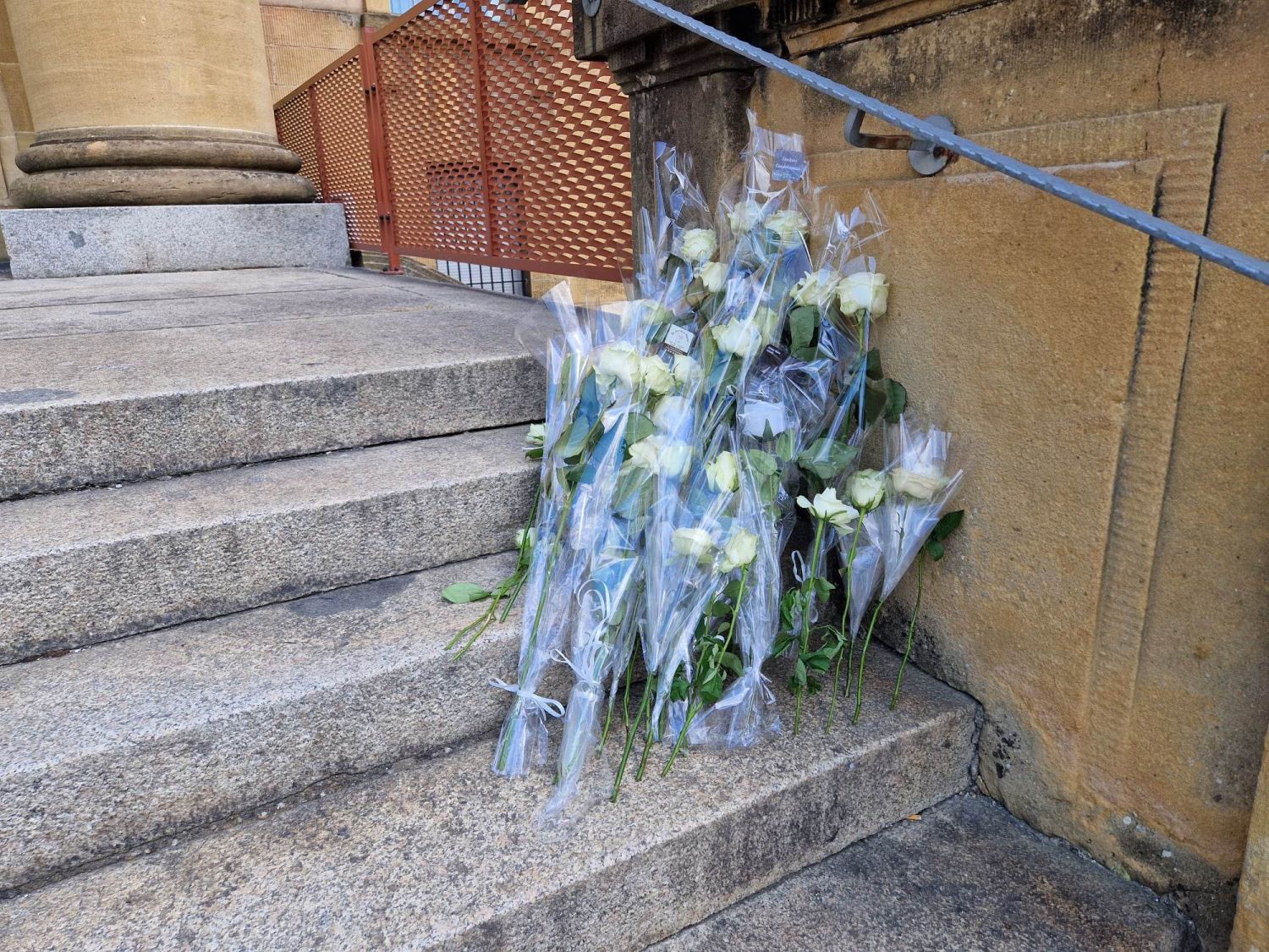 Plus de 1000 personnes ont participé dimanche à la marche silencieuse en hommage aux 3 fillettes décédées à Brumath