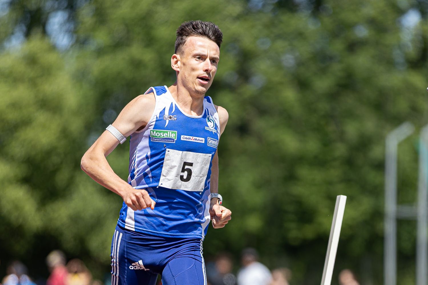 Yann Schrub a terminé le meeting de Paris en 12 min 56 sec sur le 5 000m