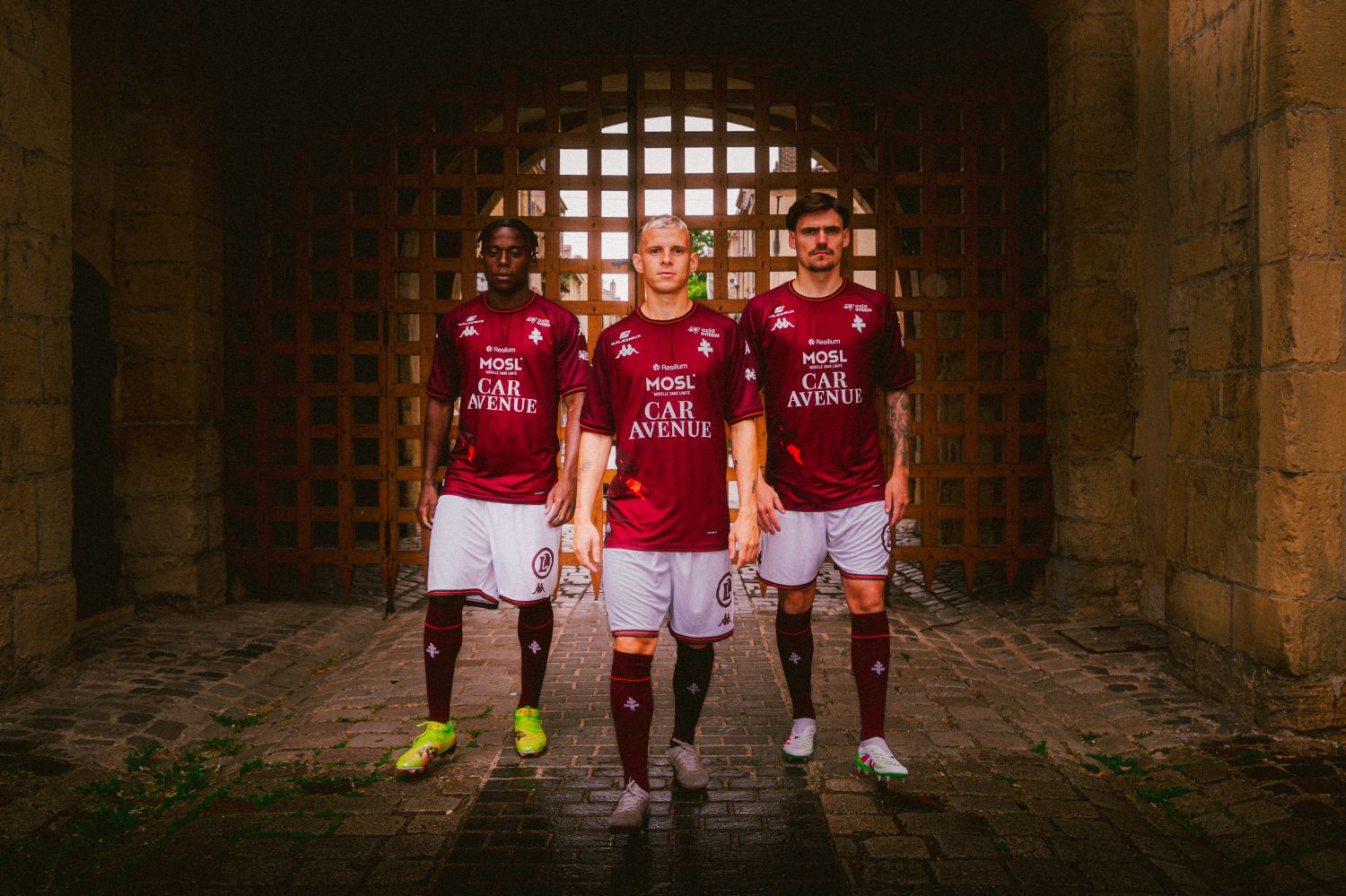 Le FC Metz a dévoilé le nouveau maillot qu’il portera lors des matchs à domicile cette saison