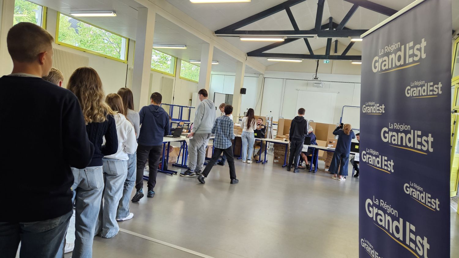 Pour la rentrée scolaire, 64 000 lycéens vont recevoir un ordinateur portable de la part de la région Grand Est