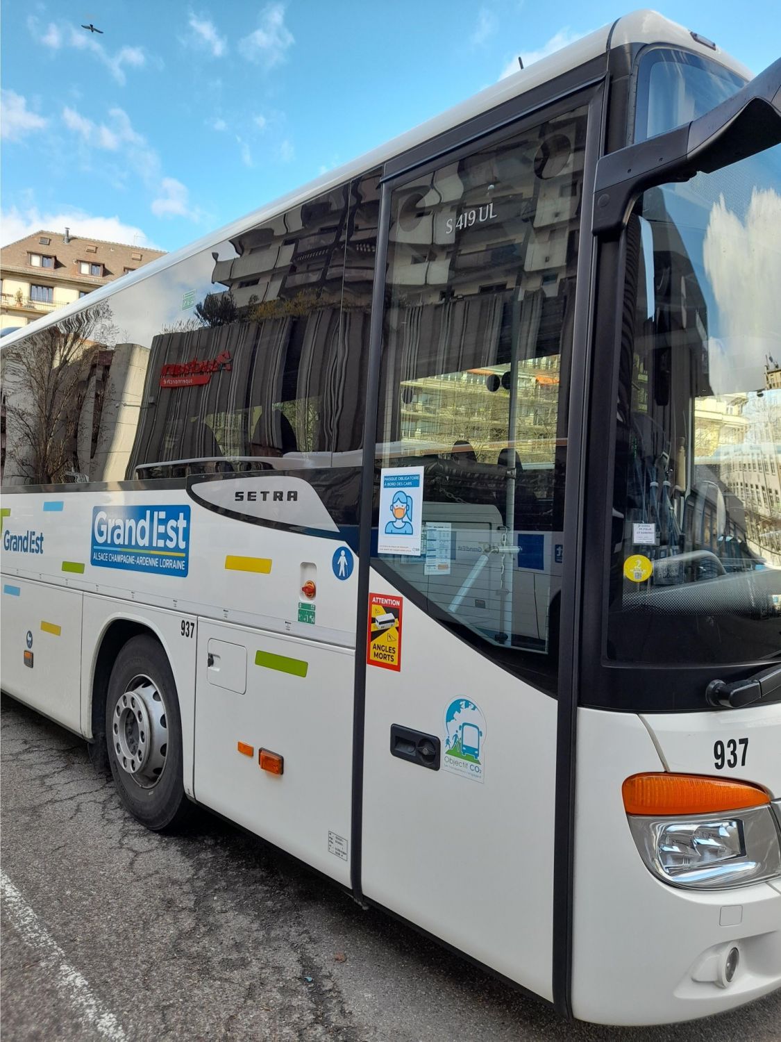 La région Grand Est expérimente le service de descente à la demande dans les cars Fluo interurbains