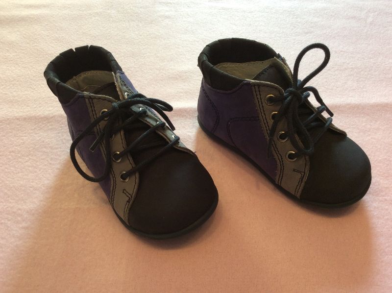 À vendre Chaussures bébé Neuf Radio Mélodie