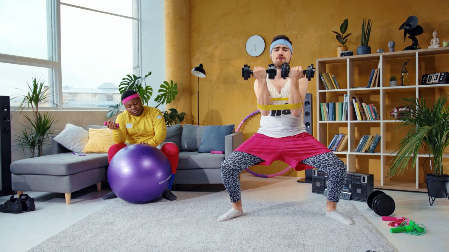 Le trampoline, nettement moins dangereux à la maison que dans les