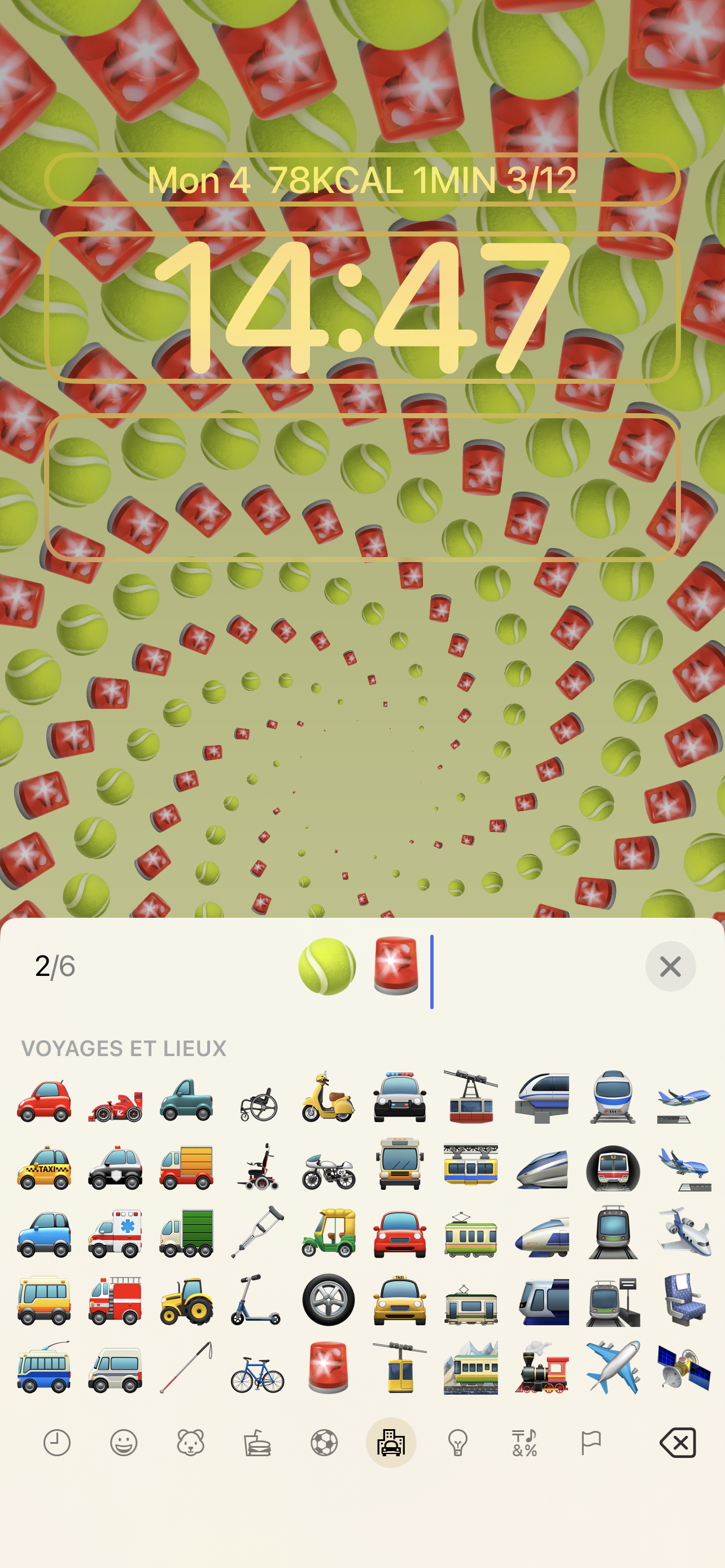 Le fond d’écran Emoji est très amusant ! Choisissez jusqu’à 6 Emoji et le modèle, et hop ! Un fond d’écran qui n’appartient qu’à vous.
