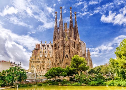 Elise a fait un séjour linguistique à Barcelone episode artwork