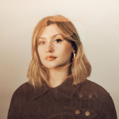 Marine, la gagnante de la Star Academy, espère dévoiler son album cet été ! episode artwork