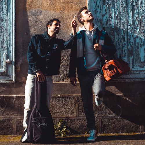 Boulevard des Airs dévoile son deuxième single : Je rentre à la maison ! episode artwork