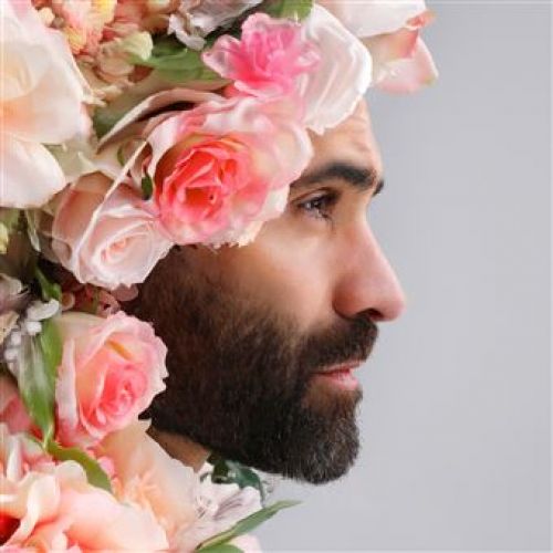 Ycare est de retour avec un album poignant et lumineux episode artwork