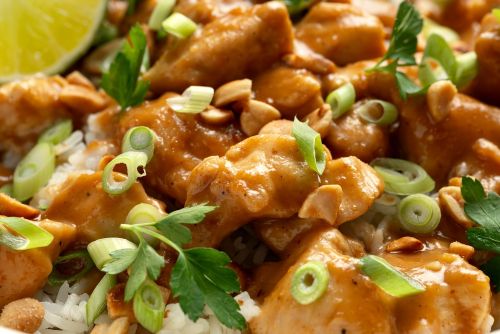 Emincé de poulet au beurre de cacahuète
